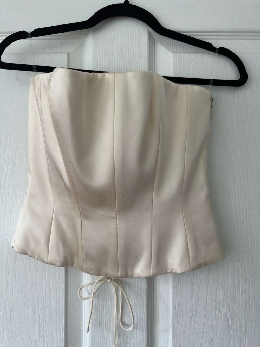 Oh Polly TIERED CORSET GOWN IN IVORY - Picture 4 of 9